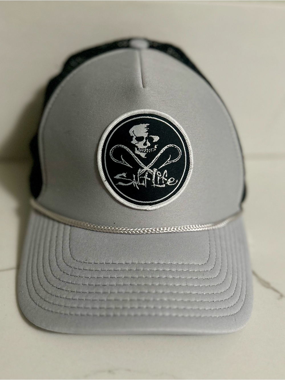 Salt Life Grey & Black Skull & Hooks Snapback Hat